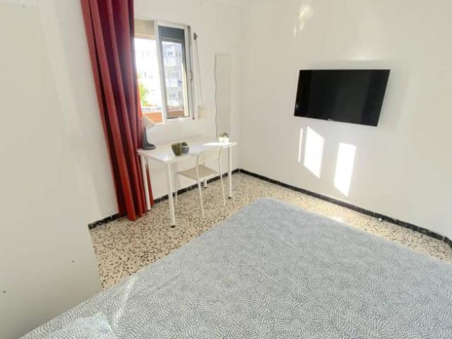 Shared Living/Roommate 4 Dormitorio Seville Seville ES101021427