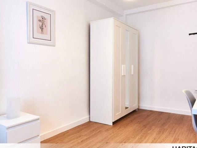 Shared Living/Roommate 4 Dormitorio Seville Seville ES101735529