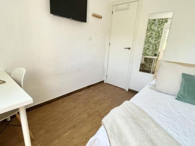 Shared Living/Roommate 4 Dormitorio Seville Seville ES103181546