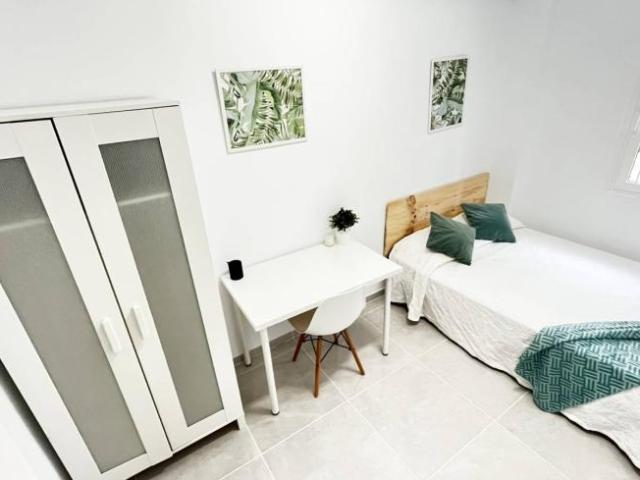 Shared Living/Roommate 4 Dormitorio Seville Seville ES103181748