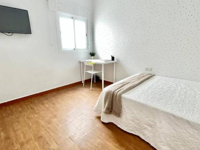 Shared Living/Roommate 4 Dormitorio Seville Seville ES103217915