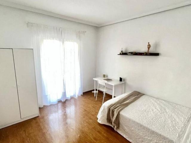 Shared Living/Roommate 4 Dormitorio Seville Seville ES103217921