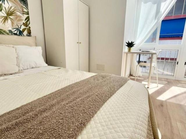 Shared Living/Roommate 4 Dormitorio Seville Seville ES103218029