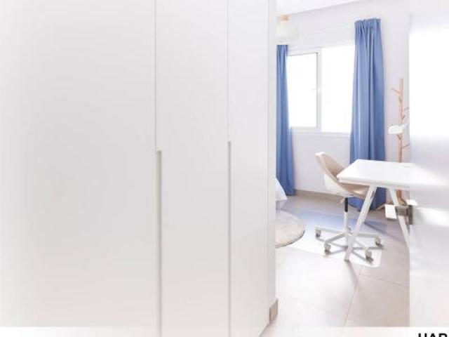 Shared Living/Roommate 4 Dormitorio Seville Seville ES79863031