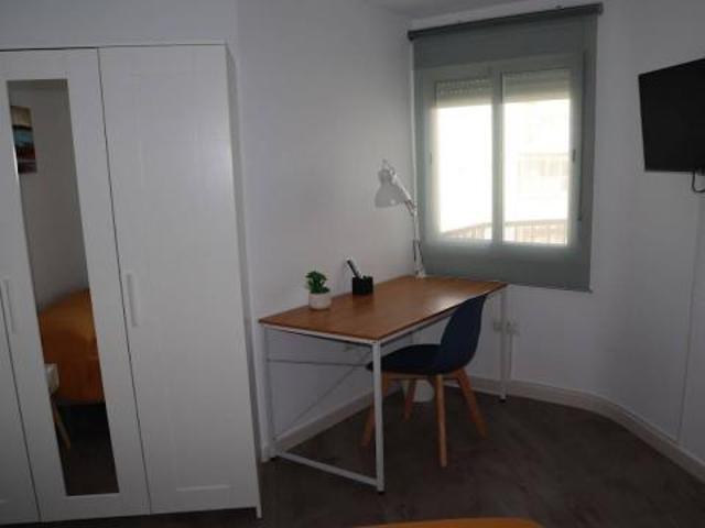 Shared Living/Roommate 4 Dormitorio Seville Seville ES82739768