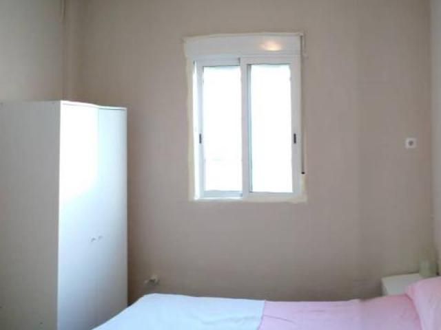 Shared Living/Roommate 4 Dormitorio Seville Seville ES83529864