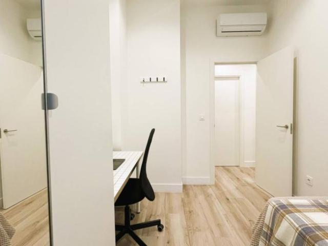 Shared Living/Roommate 4 Dormitorio Seville Seville ES99519510