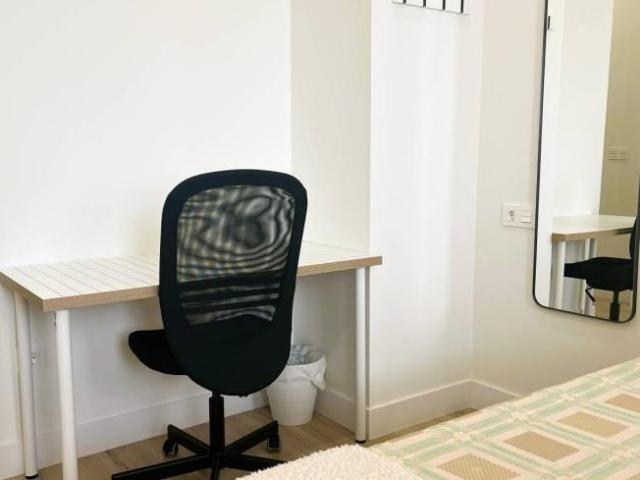 Shared Living/Roommate 4 Dormitorio Seville Seville ES99520238