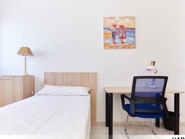 Shared Living/Roommate 4 Dormitorio Seville Seville ES91246844