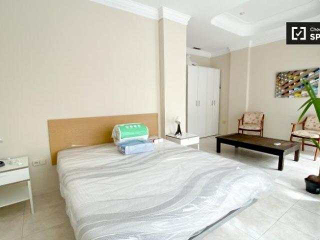 Shared Living/Roommate 4 Dormitorio Valencia Valencia ES101819411