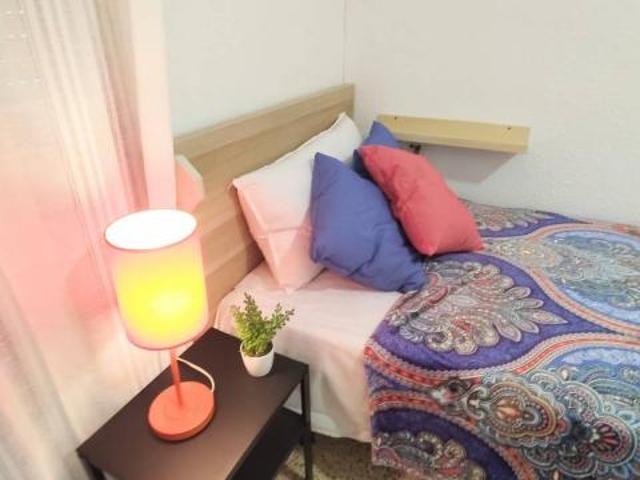Shared Living/Roommate 4 Dormitorio Valencia Valencia ES72063609
