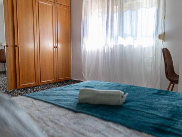Shared Living/Roommate 4 Dormitorio Valencia Valencia ES94952277