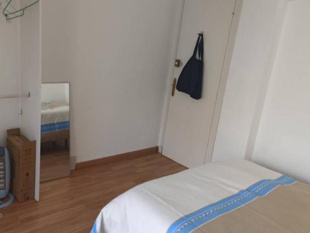 Shared Living/Roommate 4 Dormitorio Valencia Valencia ES98888844
