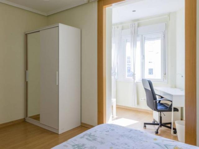 Shared Living/Roommate 4 Dormitorio Zaragoza Zaragoza ES101994389