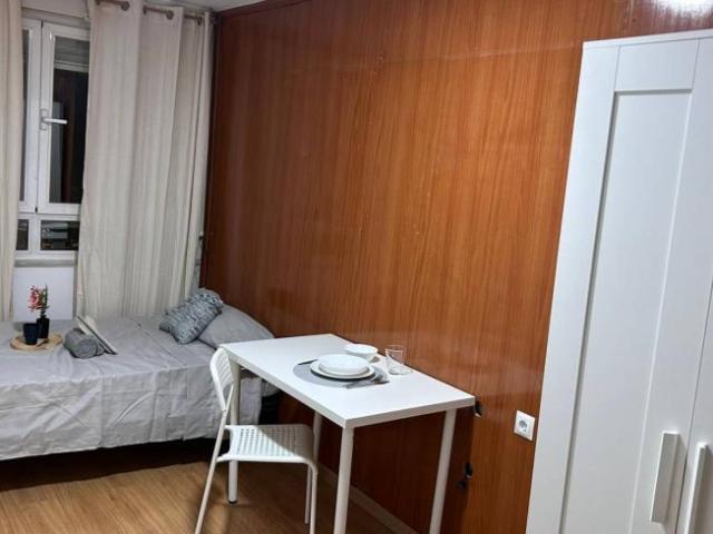 Shared Living/Roommate 5 Dormitorio Madrid Madrid ELS98225359