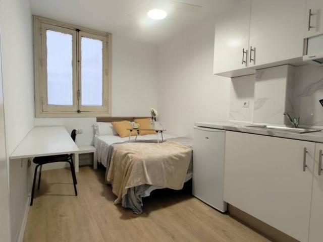 Shared Living/Roommate 5 Dormitorio Madrid Madrid ES91945903