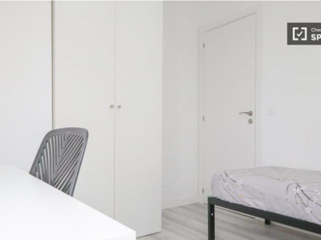 Shared Living/Roommate 5 Dormitorio Madrid Madrid ES93800707