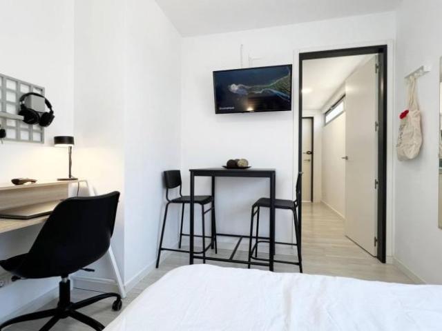 Shared Living/Roommate 5 Dormitorio Madrid Madrid ES95786176