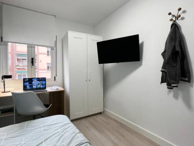 Shared Living/Roommate 5 Dormitorio Madrid Madrid ES95822900