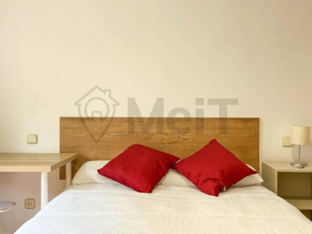 Shared Living/Roommate 5 Dormitorio Madrid Madrid ES98343253