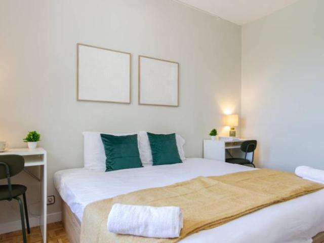 Shared Living/Roommate 5 Dormitorio Madrid Madrid ES98343419