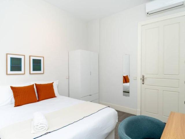 Shared Living/Roommate 5 Dormitorio Madrid Madrid ES98343520