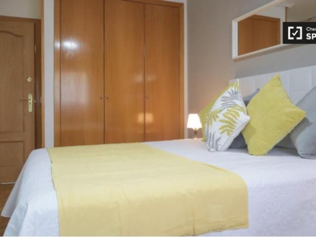 Shared Living/Roommate 5 Dormitorio Madrid Madrid ES99520835