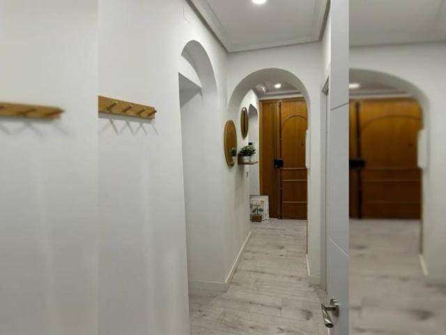 Shared Living/Roommate 5 Dormitorio Madrid Madrid ES99978118