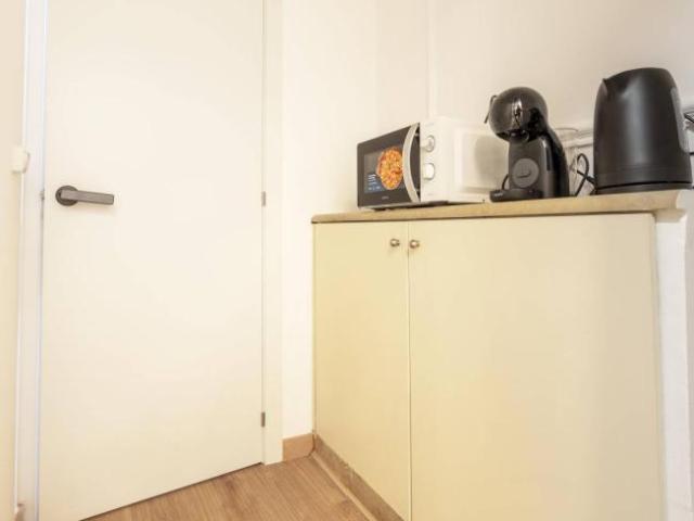 Shared Living/Roommate 5 Dormitorio Madrid Madrid ES100714791