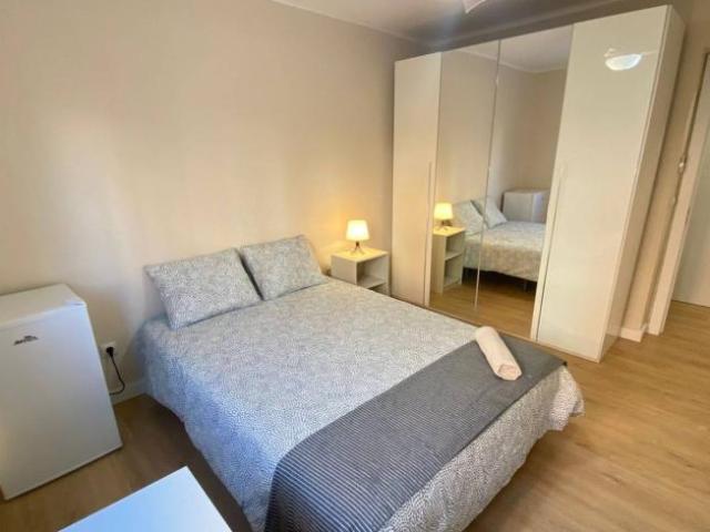 Shared Living/Roommate 5 Dormitorio Madrid Madrid ES101409167