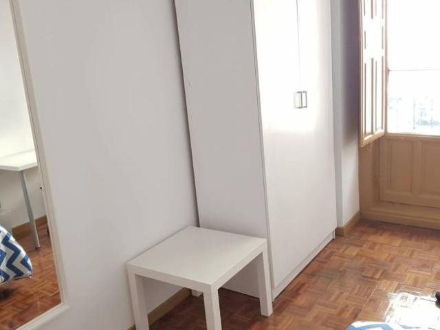 Shared Living/Roommate 5 Dormitorio Madrid Madrid ES101771424