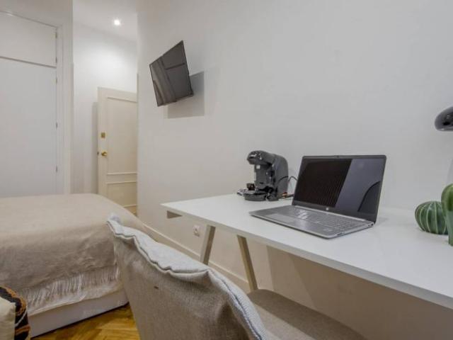 Shared Living/Roommate 5 Dormitorio Madrid Madrid ES101813354