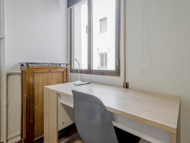 Shared Living/Roommate 5 Dormitorio Madrid Madrid ES101820707