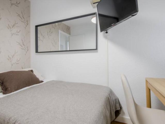 Shared Living/Roommate 5 Dormitorio Madrid Madrid ES101841571