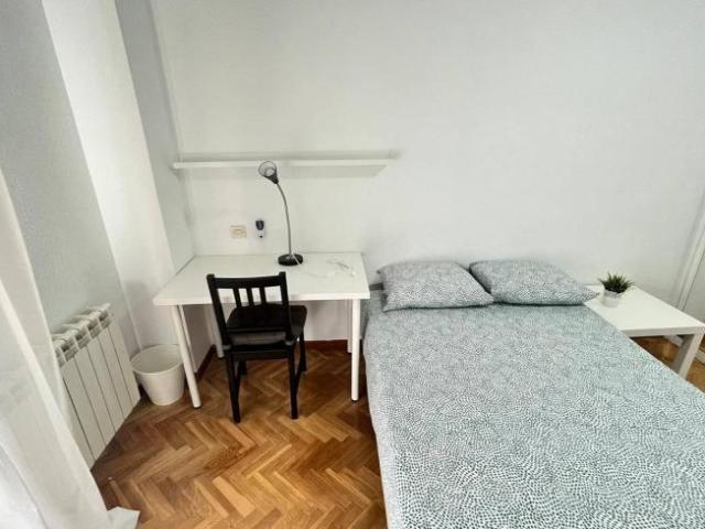 Shared Living/Roommate 5 Dormitorio Madrid Madrid ES102816988