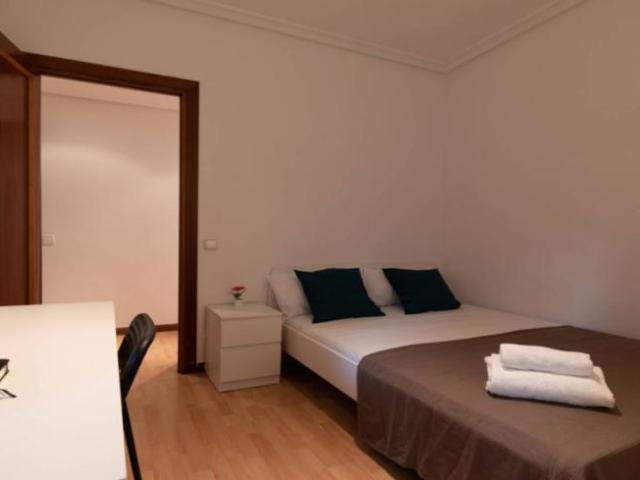 Shared Living/Roommate 5 Dormitorio Madrid Madrid ES103658159