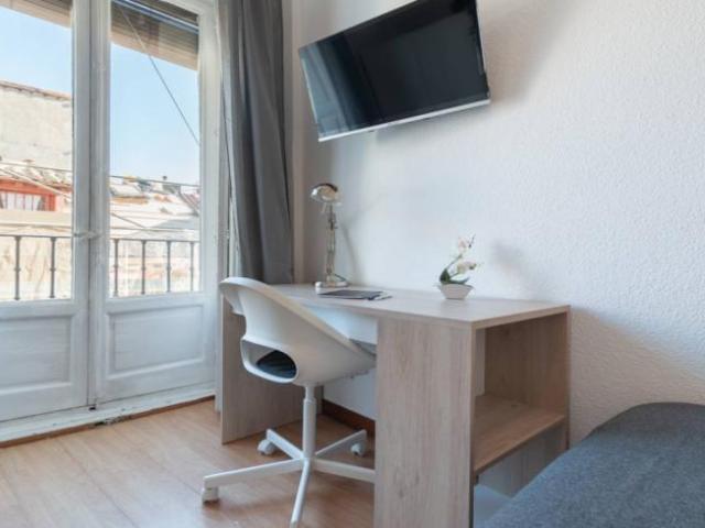 Shared Living/Roommate 5 Dormitorio Madrid Madrid ES103658337