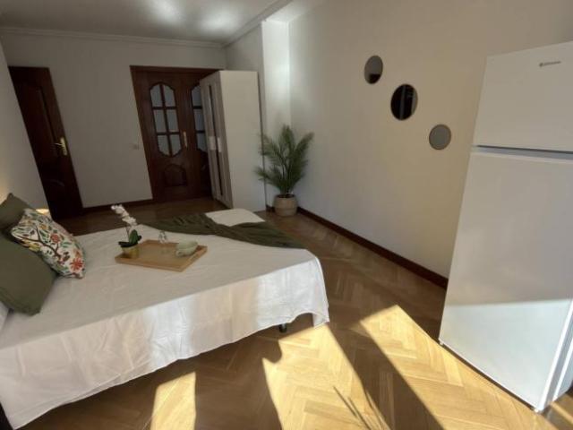 Shared Living/Roommate 5 Dormitorio Madrid Madrid ES103181776