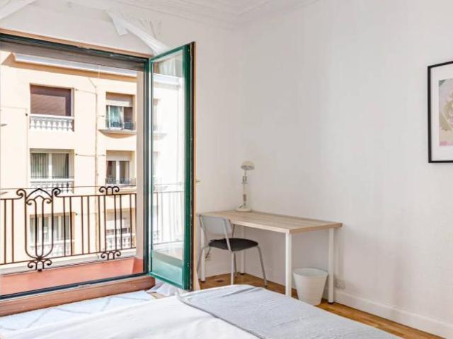 Shared Living/Roommate 5 Dormitorio Madrid Madrid ES103340576
