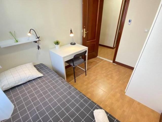 Shared Living/Roommate 5 Dormitorio Madrid Madrid ES104713561