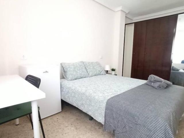 Shared Living/Roommate 5 Dormitorio Madrid Madrid ES104713923