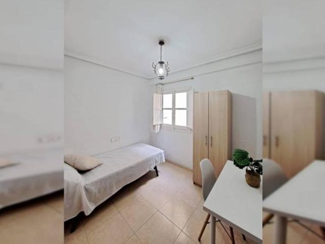 Shared Living/Roommate 5 Dormitorio Alicante Alicante ES103925485