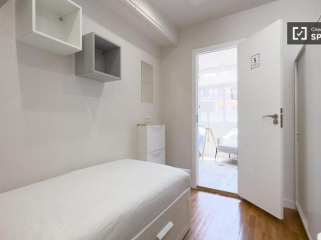 Shared Living/Roommate 5 Dormitorio Barcelona Barcelona ELS94212140