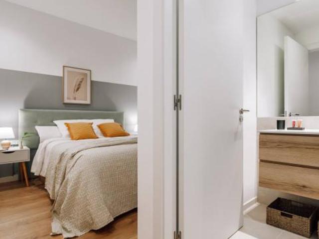 Shared Living/Roommate 5 Dormitorio Barcelona Barcelona ES88630931