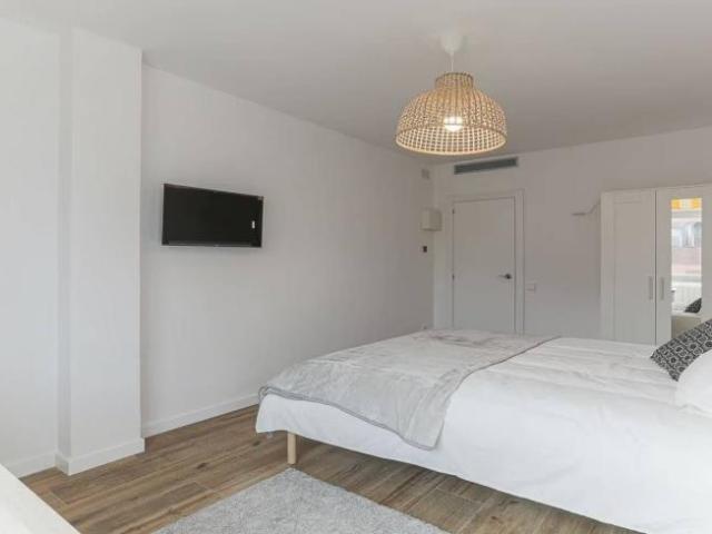 Shared Living/Roommate 5 Dormitorio Barcelona Barcelona ES90668977