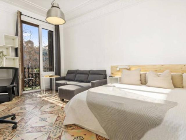 Shared Living/Roommate 5 Dormitorio Barcelona Barcelona ES92822828