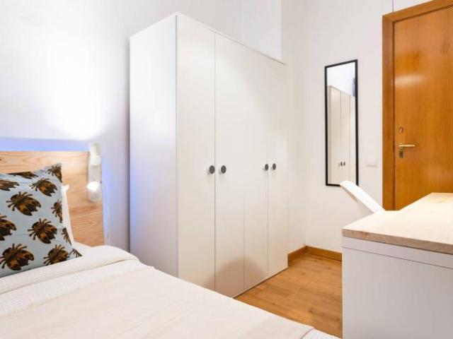 Shared Living/Roommate 5 Dormitorio Barcelona Barcelona ES92823397