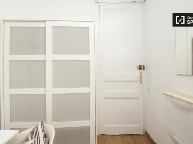 Shared Living/Roommate 5 Dormitorio Barcelona Barcelona ES94211992
