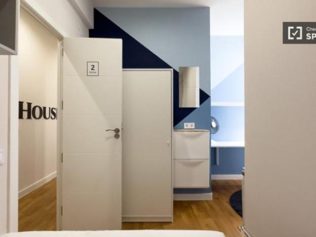Shared Living/Roommate 5 Dormitorio Barcelona Barcelona ES94212137
