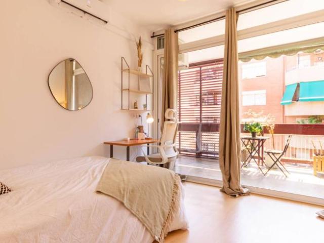 Shared Living/Roommate 5 Dormitorio Barcelona Barcelona ES99522483